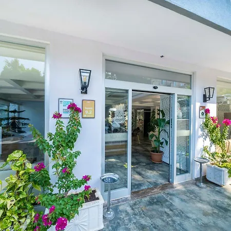 Mogons Exclusive Hotel
